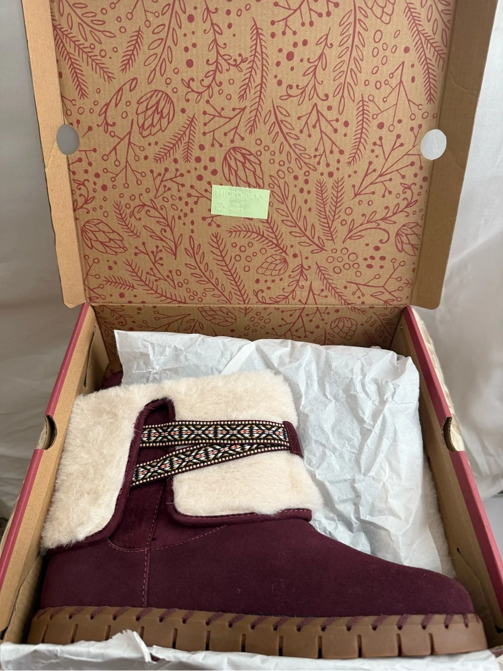 MUK LUKS Women’s Size 11 M Burgundy Cream Wool Blend Faux Fur Boots New